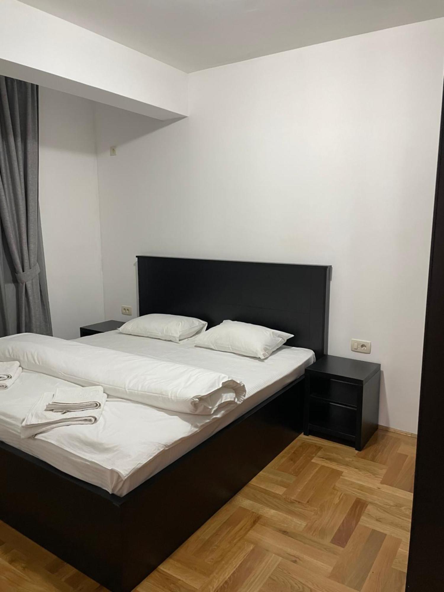 Aparthotel Vistamar & Budva